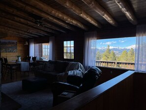 Smart TV, fireplace, DVD player, table football