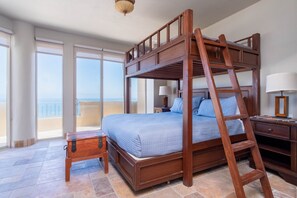 4 chambres, accès au Wi-Fi (inclus), literie fournie