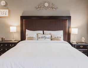 1 makuuhuone, egyptinpuuvillaiset lakanat, silitysrauta/-lauta, Wi-Fi