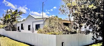 Beach front pet friendly modern family home