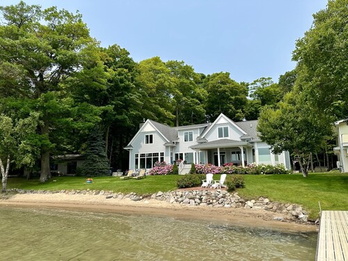 Glen Den Amazing Views of Sleeping Bear Dunes, Luxury Lakefront Home Glen Arbor