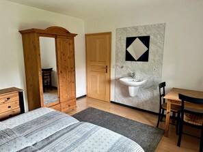 Nicht klassifiziertes Bild, 3 von 18, Schaltfläche