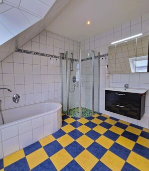Douche, séchoir à cheveux