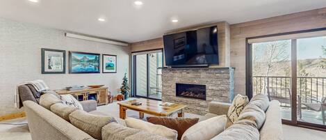 Télévision, cheminée