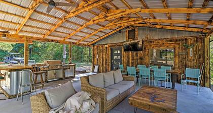 Cozy Cabin w/ Backyard Oasis: 11 Mi to Marina