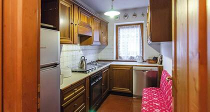 CĂ Enrosadira:cole to the centre with WI-FI