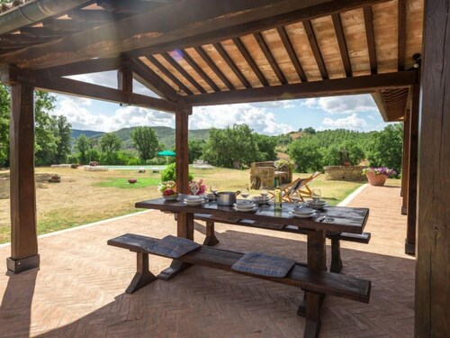 Casale Poggio Lupinaio by Interhome
