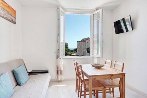 Apartment "Bilocale Mezzano in centro" with Sea View & A/C
