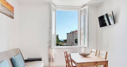 Appartement "Bilocale Mezzano in centro" avec vue sur la mer & A/C