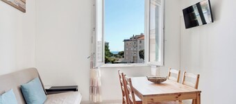 Appartement "Bilocale Mezzano in centro" avec vue sur la mer & A/C