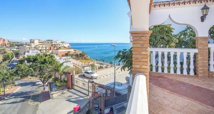 Ferienhaus "Balcon de Benalmadena Ocean Views" mit Pool, Terrasse und WLAN