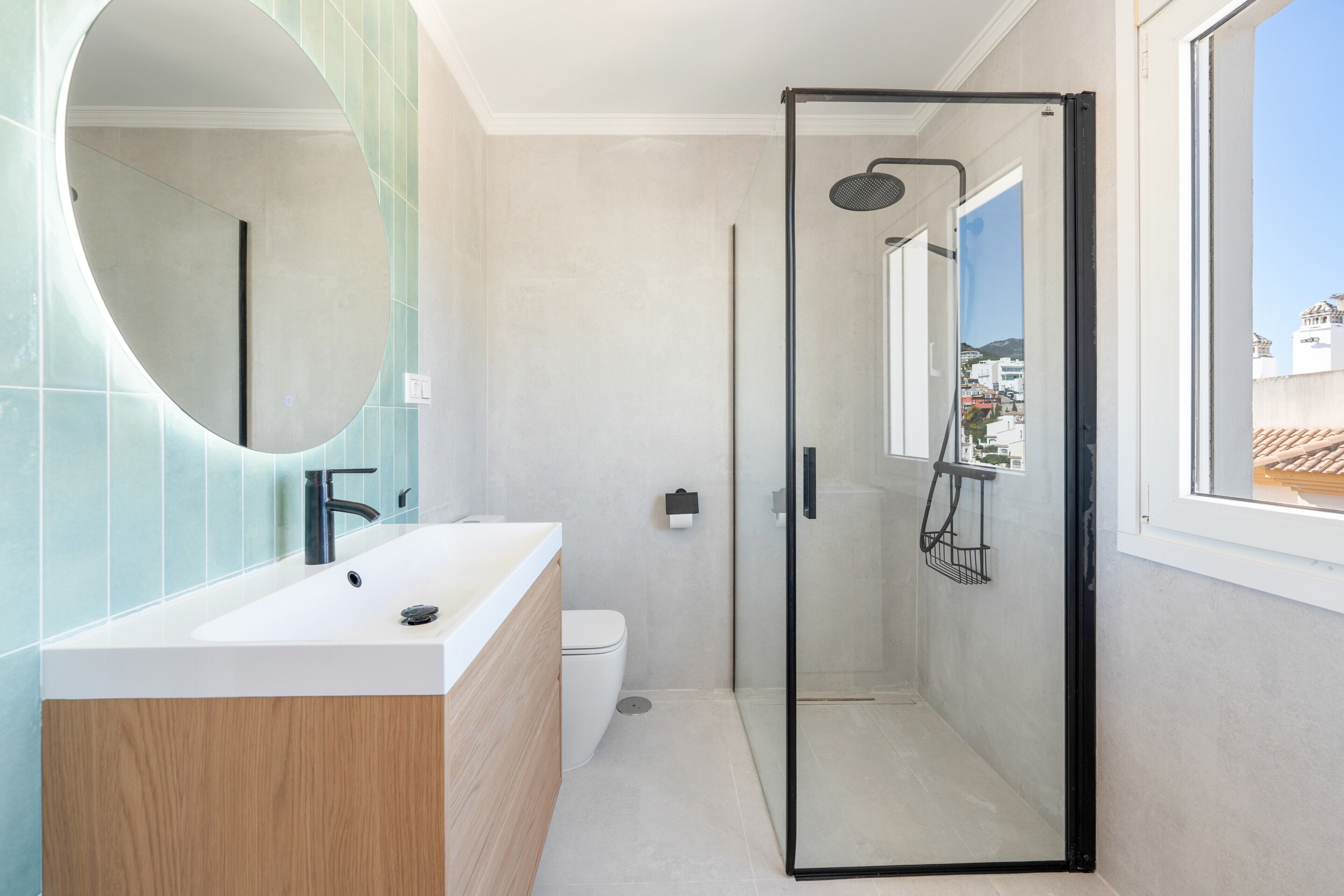 Douche, serviettes fournies