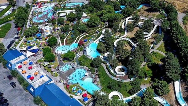 屋外プール、温水プール