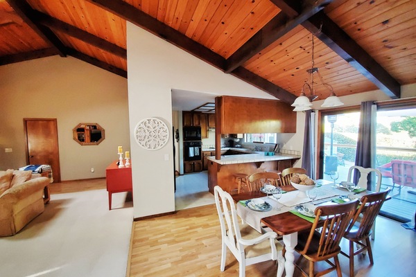 Living Room/Dining/Kitchen