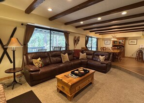 Smart TV, fireplace, DVD player, table football - Whiskey Pines Chalet - Game Room, Walk to Village & Lake (Big Bear Lake)