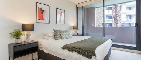 2 chambres, fer et planche à repasser, Wi-Fi, draps fournis