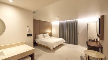 Habitació doble Deluxe | Decoració individual, mobiliari individual i escriptori