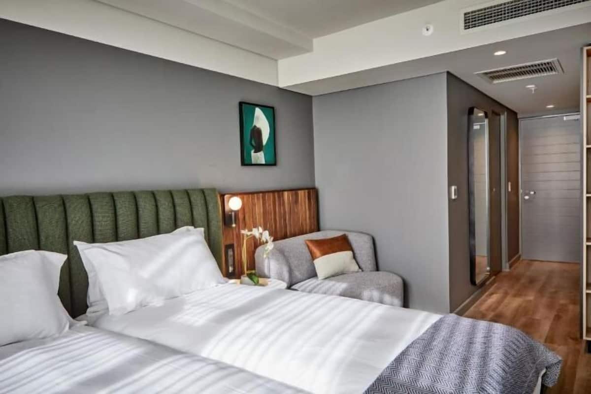 1 bedroom, in-room safe, soundproofing, iron/ironing board
