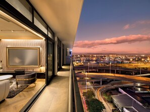 Executive Suite | Terrace/patio