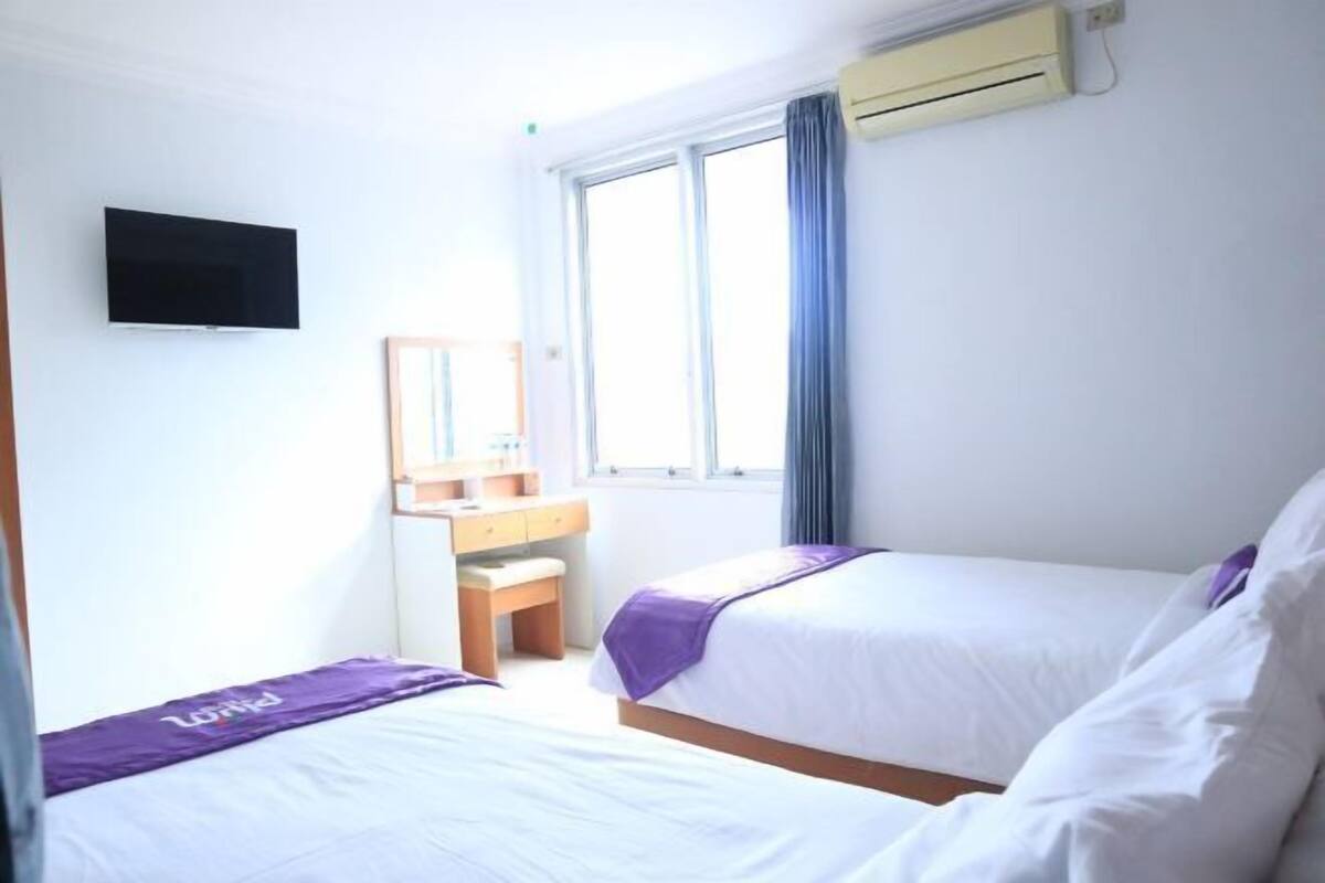 Desk, iron/ironing board (on request), free WiFi, bed sheets