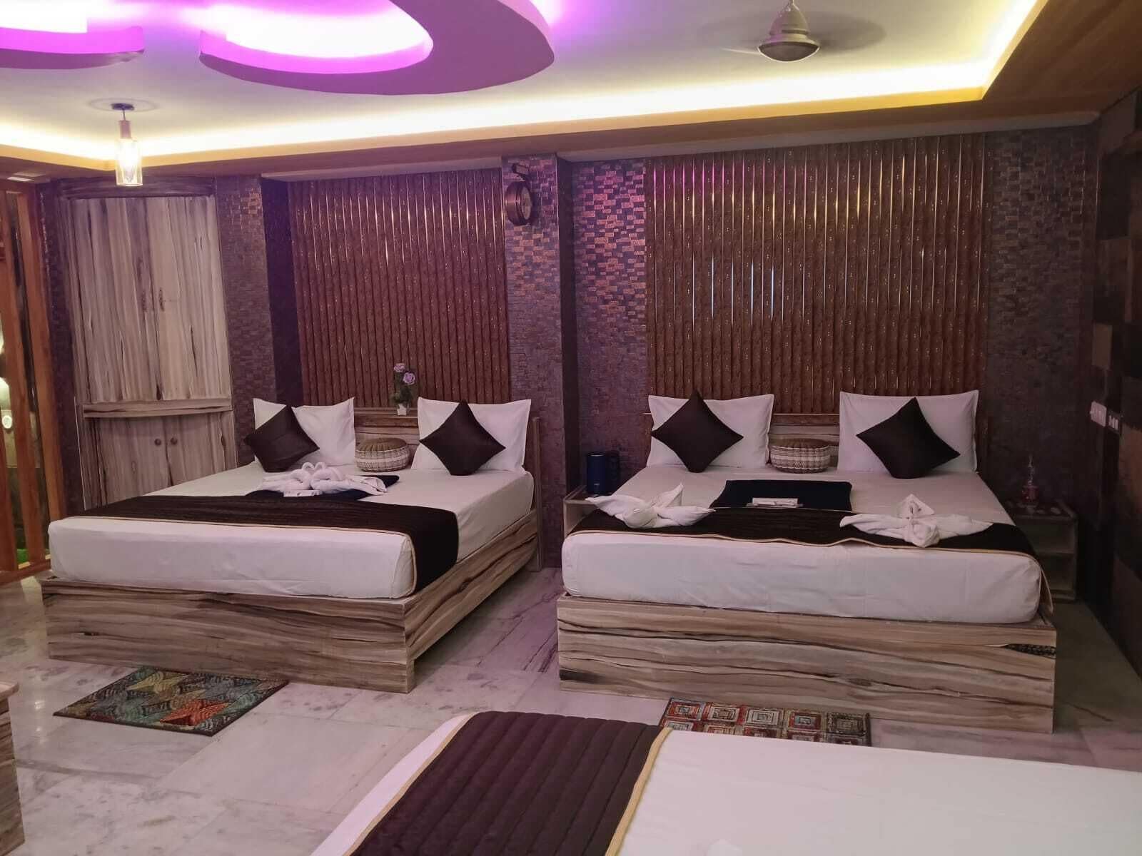 Suite | WiFi (free), individually furnished, bed sheets