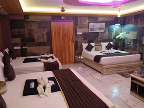 Suite | Individually furnished, free WiFi, bed sheets - Hotel Ganesh Palace (Rameshwaram)