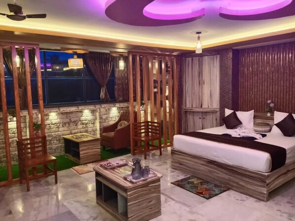 Suite | Dilengkapi dengan perabotan berbeda-beda, Wi-Fi gratis, dan seprai linen