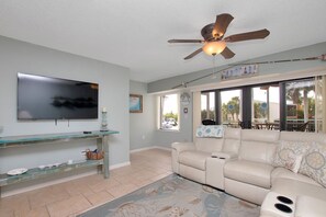 TV, video-game console - Villa Largo Island Retreat (Key Largo)