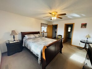 4 Schlafzimmer, Bügeleisen/Bügelbrett, Reisekinderbett, WLAN