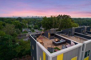 Terrace/patio - Amazing rooftop vista. Visit The View in Nashville (Nashville)