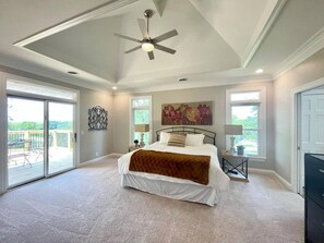 5 bedrooms, desk, iron/ironing board, free WiFi