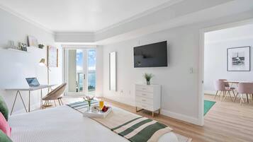 1 chambre, fer et planche Ă repasser, lit parapluie, Wi-Fi