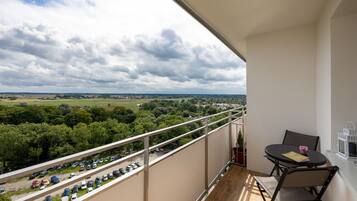 Apartment, 2 Bedrooms, Balcony, Sea View | Balcony