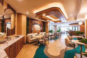 Local and international cuisine