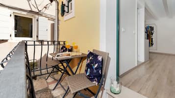 Appartement Ville, 1 chambre, balcon | Terrasse/Patio