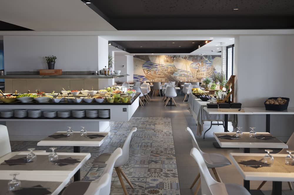 Hotel Brisamar Suites