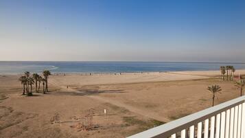 Superior Double with terrace & sea view Occupancy max 2 adults (max adults 2, max children 1) | Terrace/patio