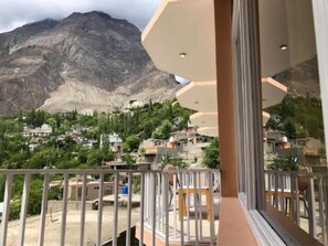 Kahden hengen deluxe-huone | Parveke