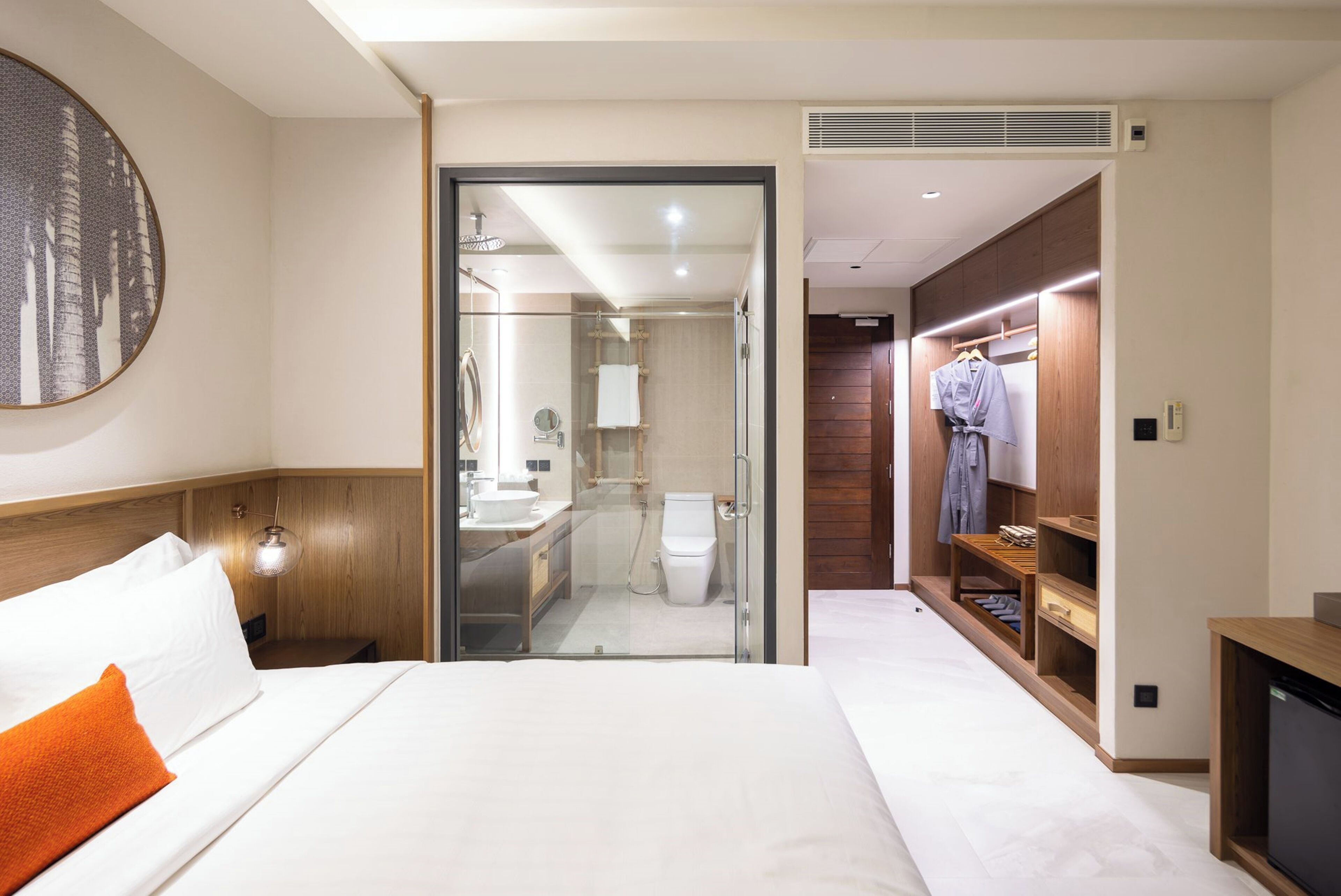 Minibar, in-room safe, blackout drapes, soundproofing