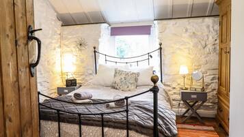 2 habitaciones, decoración personalizada y muebles diferentes