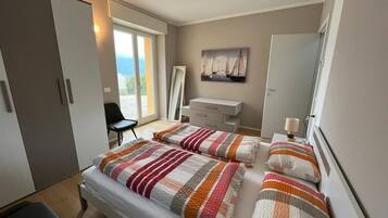 2 bedrooms, iron/ironing board, free WiFi, bed sheets