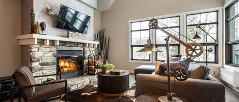 Smart-TV, Kamin, Stereoanlage