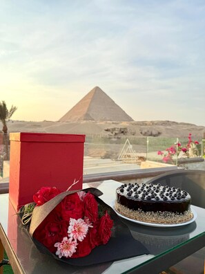 Reception - Seven Pyramids Inn (Giza)
