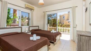 Villa | 3 bedrooms, WiFi