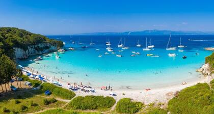 Flora Maisonettes 2 Walk to Beach A C Wifi Car Not Required