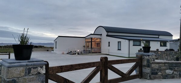 Villa, tilgjengelighetstilpasset | 6 soverom og internett