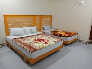 디럭스 트리플룸 | 무료 WiFi, 침대 시트