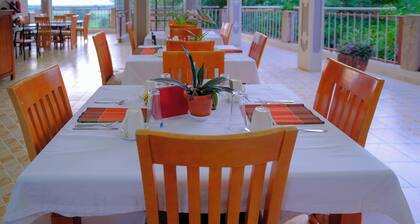 CRYSTAL APARTMENT HOTEL AND LODGES