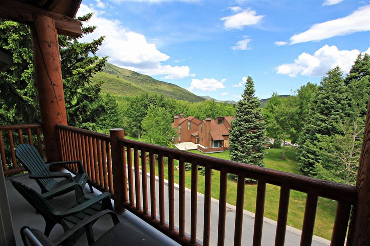 Condo, 3 Bedrooms | Balcony