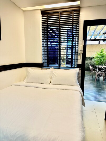 The Snooze Hotel Marine Parade